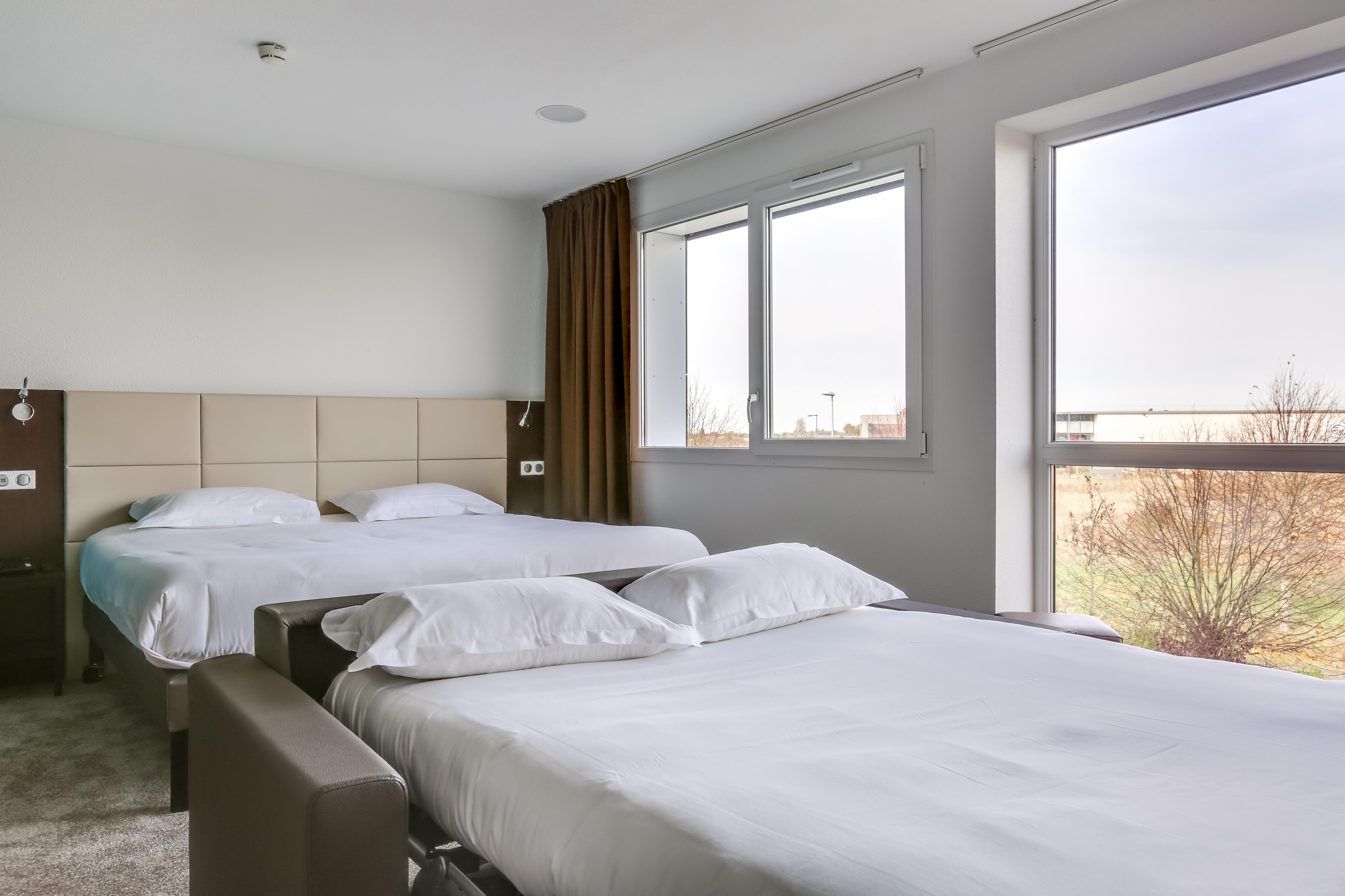 B&B Hotel Caen Memorial Saint-Contest ภายนอก รูปภาพ
